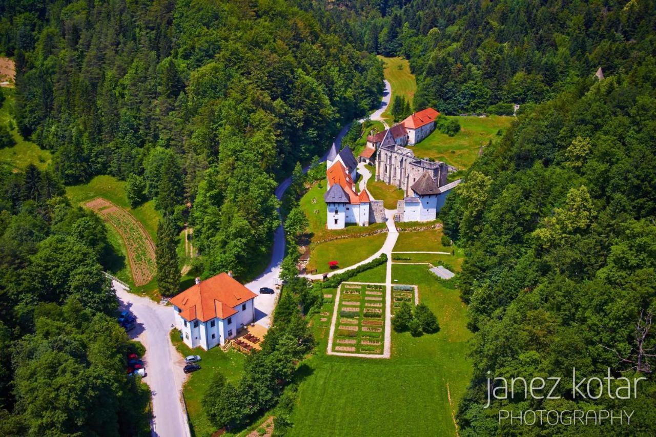 לינה וארוחת בוקר Slovenske Konjice Mala Kmetija מראה חיצוני תמונה